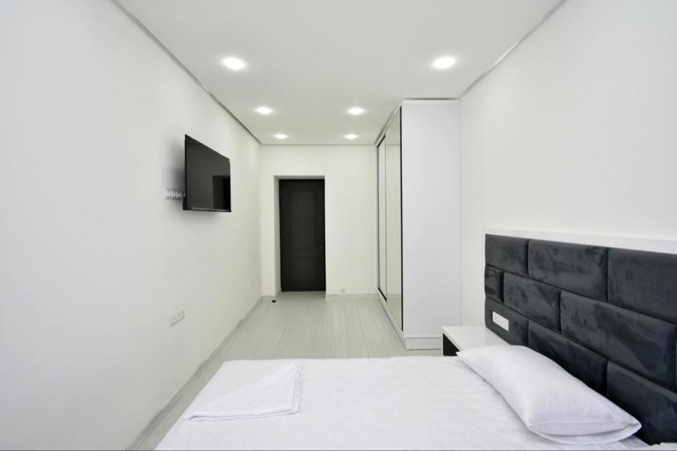 Vardanants Street, 2 Bedrooms Modern, Beautiful Apartment Va444 Yerevan Exterior photo